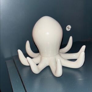 White Ceramic Octopus Ring holder